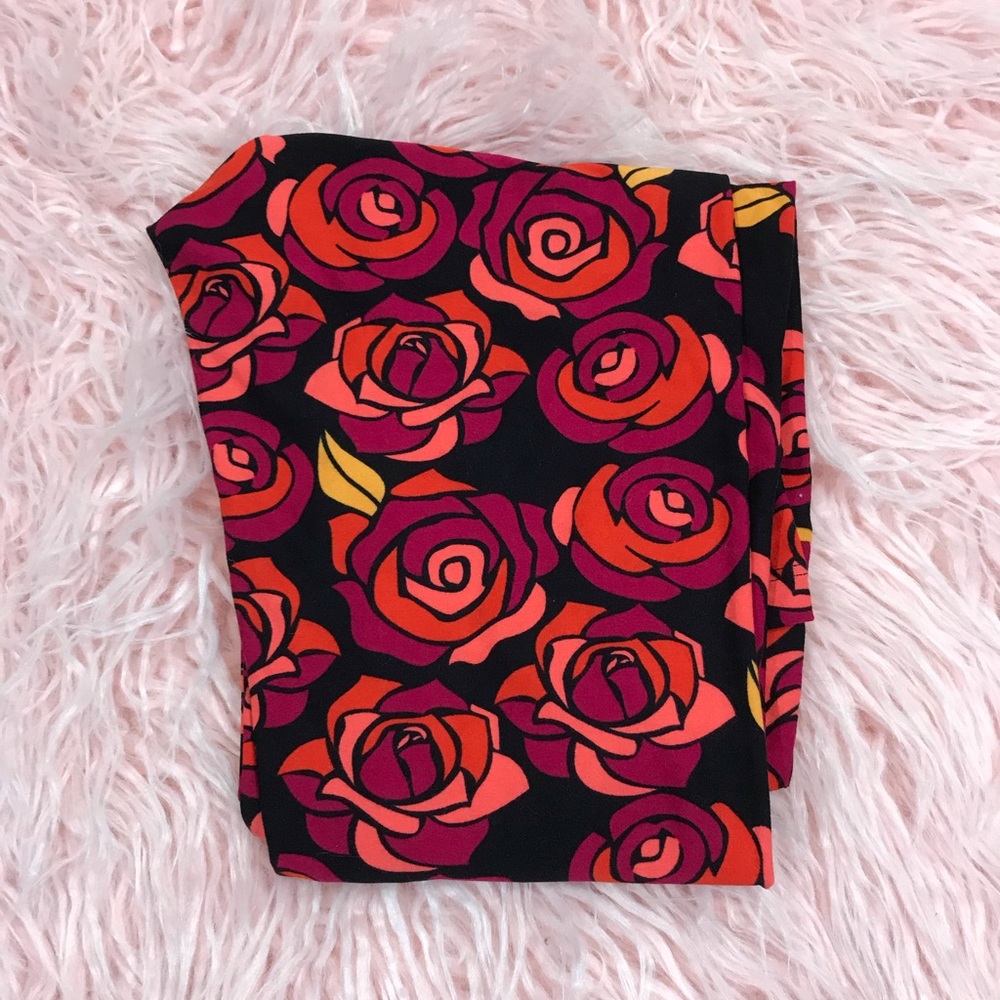LuLaRoe NWOT Flower OS (0-10) Leggings